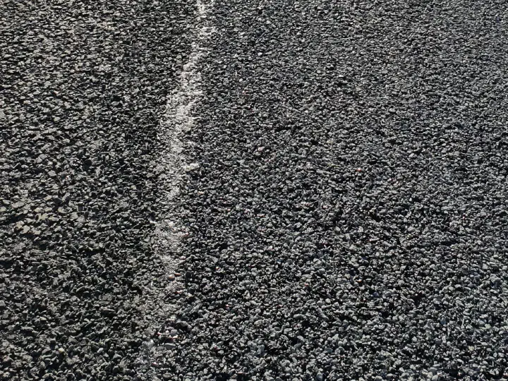 Die Verbindungslinie im bearbeiteten Straßenabschnitt.
