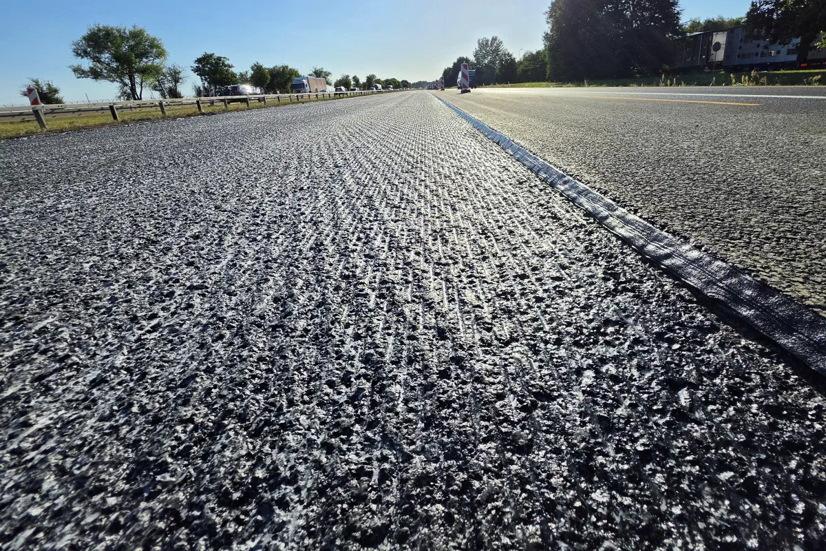 Blick entlang der Naht mit ihrem Verlauf.